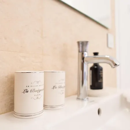 The White Knight Premium Boutique فندق *