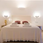 Hotel The White Knight Premium Boutique *