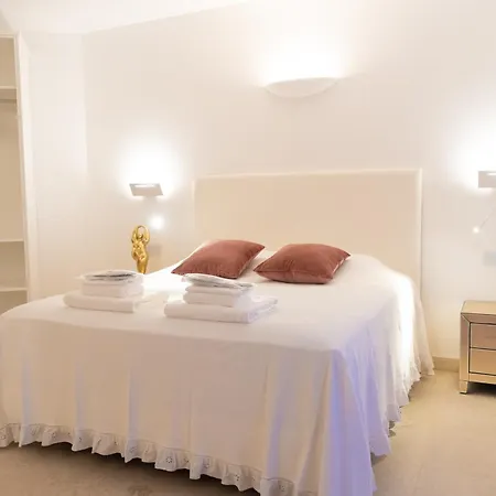 Hotel The White Knight Premium Boutique *