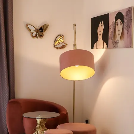 Hotel The White Knight Premium Boutique *