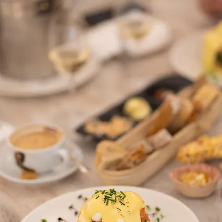 The White Knight Premium Boutique Hotel Għajnsielem