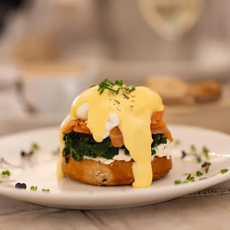 The White Knight Premium Boutique Hotel *