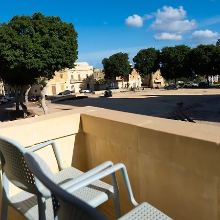 The White Knight Premium Boutique Otel Għajnsielem