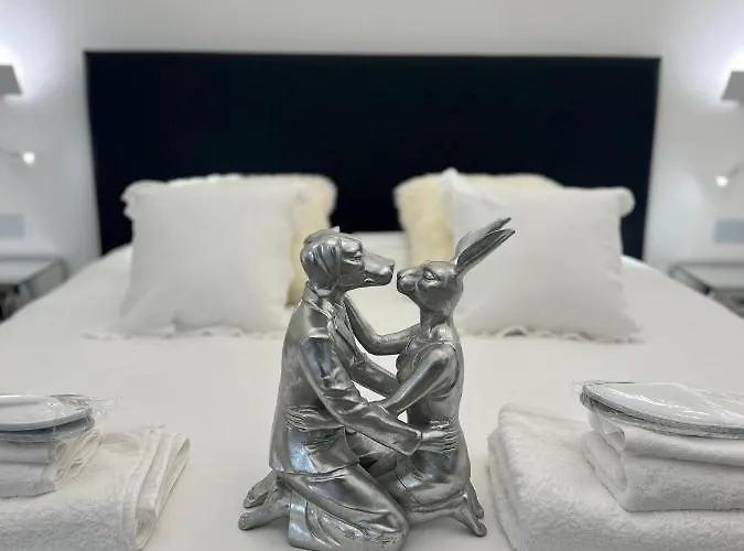 호텔 The White Knight Premium Boutique Għajnsielem