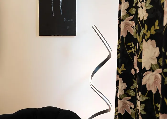 The White Knight Premium Boutique 호텔 *