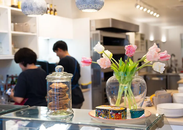 호텔 The White Knight Premium Boutique *