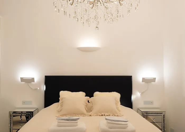 호텔 The White Knight Premium Boutique