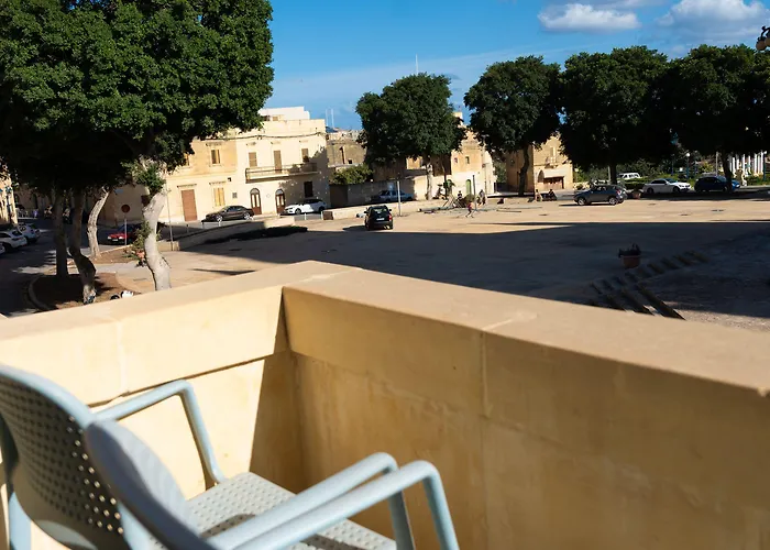 The White Knight Premium Boutique 호텔 Għajnsielem